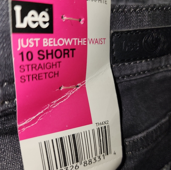 Lee Jean's - Picture 7 of 7